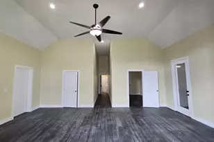 17621 Stacey Ln, Lago Vista, TX 78645 - Photo 8