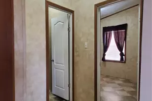 61 Co Rd 433, Thrall, TX 76578 - Photo 8