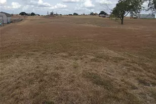 61 Co Rd 433, Thrall, TX 76578 - Photo 18