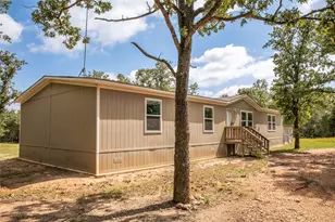 12899 Young Ln, Carmine, TX 78932 - Photo 24