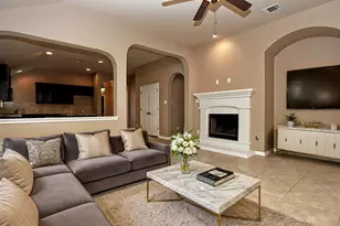 140 Copper Lake Ln, Georgetown, TX 78628 - Photo 2