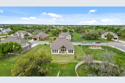 1412 Scenic Oaks Drive, Georgetown, TX 78628 - Photo 38