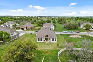 1412 Scenic Oaks Dr, Georgetown, TX 78628 - Photo 38