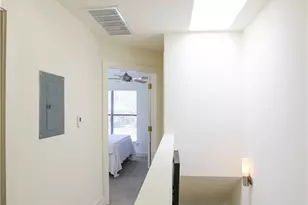 711 W 32nd St, Austin, TX 78705 - Photo 12