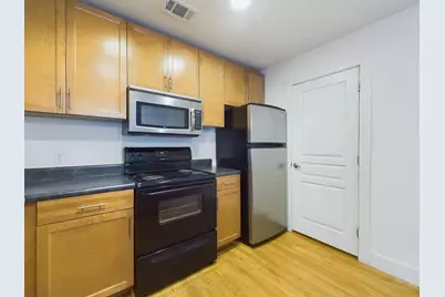 711 W 32nd Street #107, Austin, TX 78705 - Photo 14