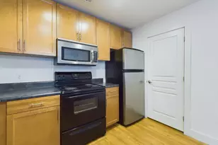 711 W 32nd St, Austin, TX 78705 - Photo 14