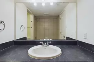 711 W 32nd St, Austin, TX 78705 - Photo 26