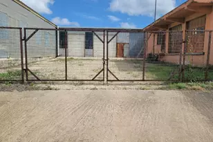 219 E 3rd St, Taylor, TX 76574 - Photo 1