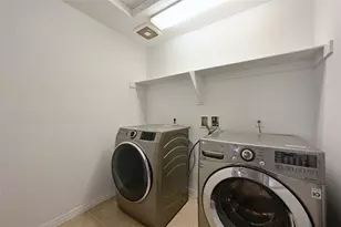 11121 Mickelson Dr, Austin, TX 78747 - Photo 26