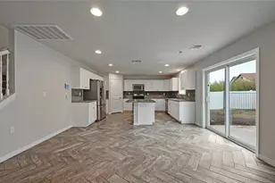 11121 Mickelson Dr, Austin, TX 78747 - Photo 10