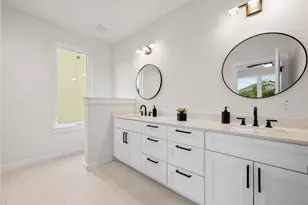 2309 Montopolis Dr, Austin, TX 78741 - Photo 18