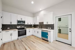 2309 Montopolis Dr, Austin, TX 78741 - Photo 10
