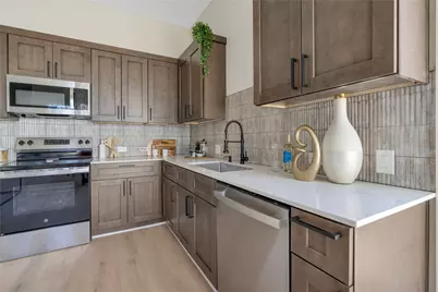 2309 Montopolis Drive #7, Austin, TX 78741 - Photo 12