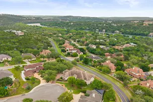 7417 Turnbuoy Dr, Austin, TX 78730 - Photo 38
