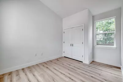 5211 Rob Scott Street, Austin, TX 78721 - Photo 12