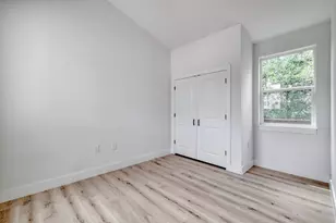 5211 Rob-Scott St, Austin, TX 78721 - Photo 12