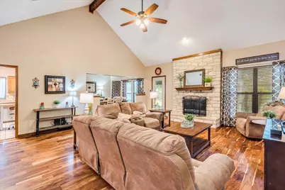 336 Primrose Drive, Kyle, TX 78640 - Photo 4