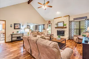 336 Primrose Dr, Kyle, TX 78640 - Photo 4