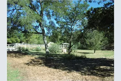 18201 Gregg Bluff Road, Jonestown, TX 78645 - Photo 20