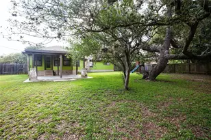 309 Juniper Dr, Mountain City, TX 78610 - Photo 30