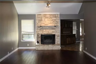 309 Juniper Drive, Mountain City, TX 78610 - Photo 8