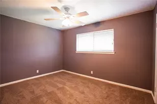 309 Juniper Dr, Mountain City, TX 78610 - Photo 24