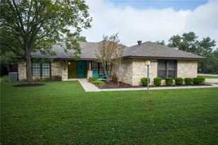 309 Juniper Dr, Mountain City, TX 78610 - Photo 2