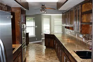309 Juniper Dr, Mountain City, TX 78610 - Photo 20