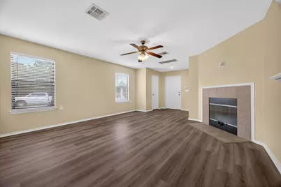 8813 Wiley Way, Austin, TX 78747 - Photo 4