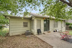 2633 W 45th St, Austin, TX 78731 - Photo 16