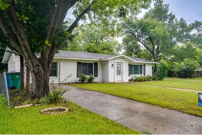 1800 Grace Street, Taylor, TX 76574 - Photo 2