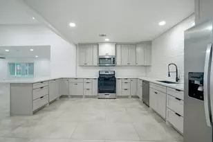 1800 Grace St, Taylor, TX 76574 - Photo 6
