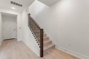 200 W 56th St, Austin, TX 78751 - Photo 8