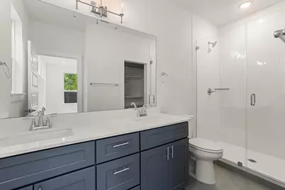 200 W 56th Street #1104, Austin, TX 78751 - Photo 12