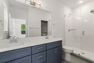 200 W 56th St, Austin, TX 78751 - Photo 12