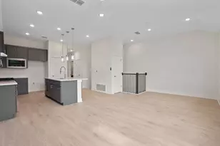 200 W 56th St, Austin, TX 78751 - Photo 6