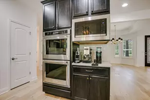 906 Holiday Creek Ln, Georgetown, TX 78633 - Photo 10
