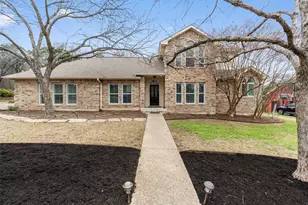 10648 Floral Park Dr, Austin, TX 78759 - Photo 2