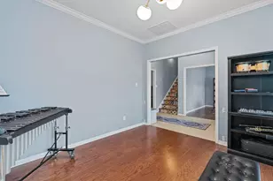 10648 Floral Park Dr, Austin, TX 78759 - Photo 6