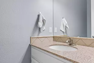 10648 Floral Park Dr, Austin, TX 78759 - Photo 16