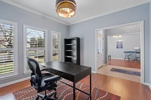 10648 Floral Park Dr, Austin, TX 78759 - Photo 8