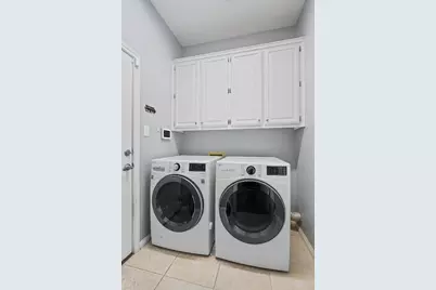 10648 Floral Park Drive, Austin, TX 78759 - Photo 16