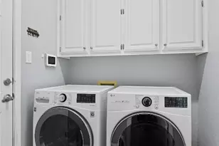 10648 Floral Park Dr, Austin, TX 78759 - Photo 16