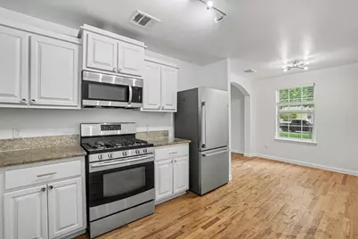 6307 Chesterfield Avenue, Austin, TX 78752 - Photo 4