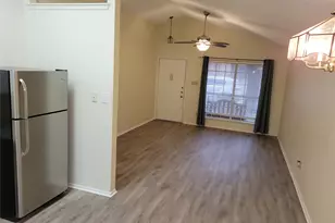 1015 E Yager Ln, Austin, TX 78753 - Photo 6