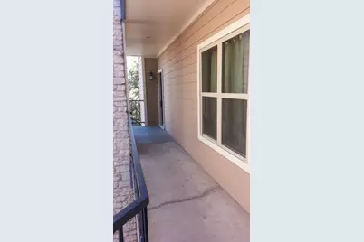 2414 Longview Street #201, Austin, TX 78705 - Photo 2