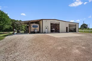 1172 Co Rd 418, Thorndale, TX 76577 - Photo 36