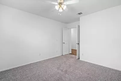 180 Barcelona, Kyle, TX 78640 - Photo 6