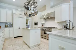 2510 W 35th St, Austin, TX 78703 - Photo 8