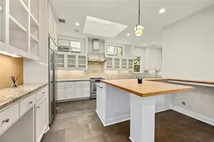 1205 Norwalk Ln, Austin, TX 78703 - Photo 14
